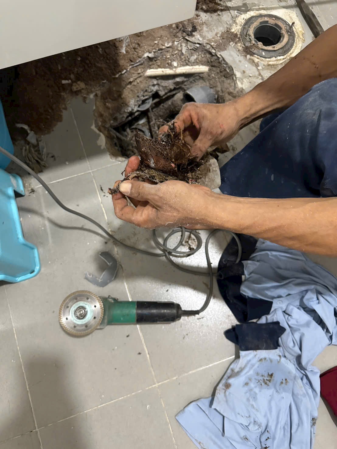 Thông Hút Hầm Cầu Tại Xã Bà Điểm Hóc Môn Giá Rẻ 24/7